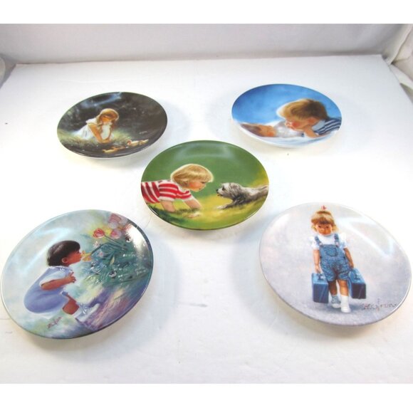 Vintage Pemberton & Oakes Miniature Decorative Plates by Donald Zolan Set of 5 - Picture 10 of 12